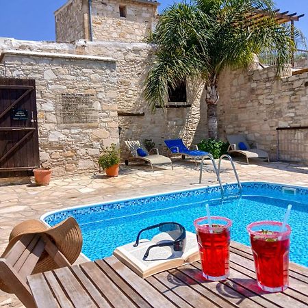 Athena'S Pool Oasis Apartment Skarinou Luaran gambar