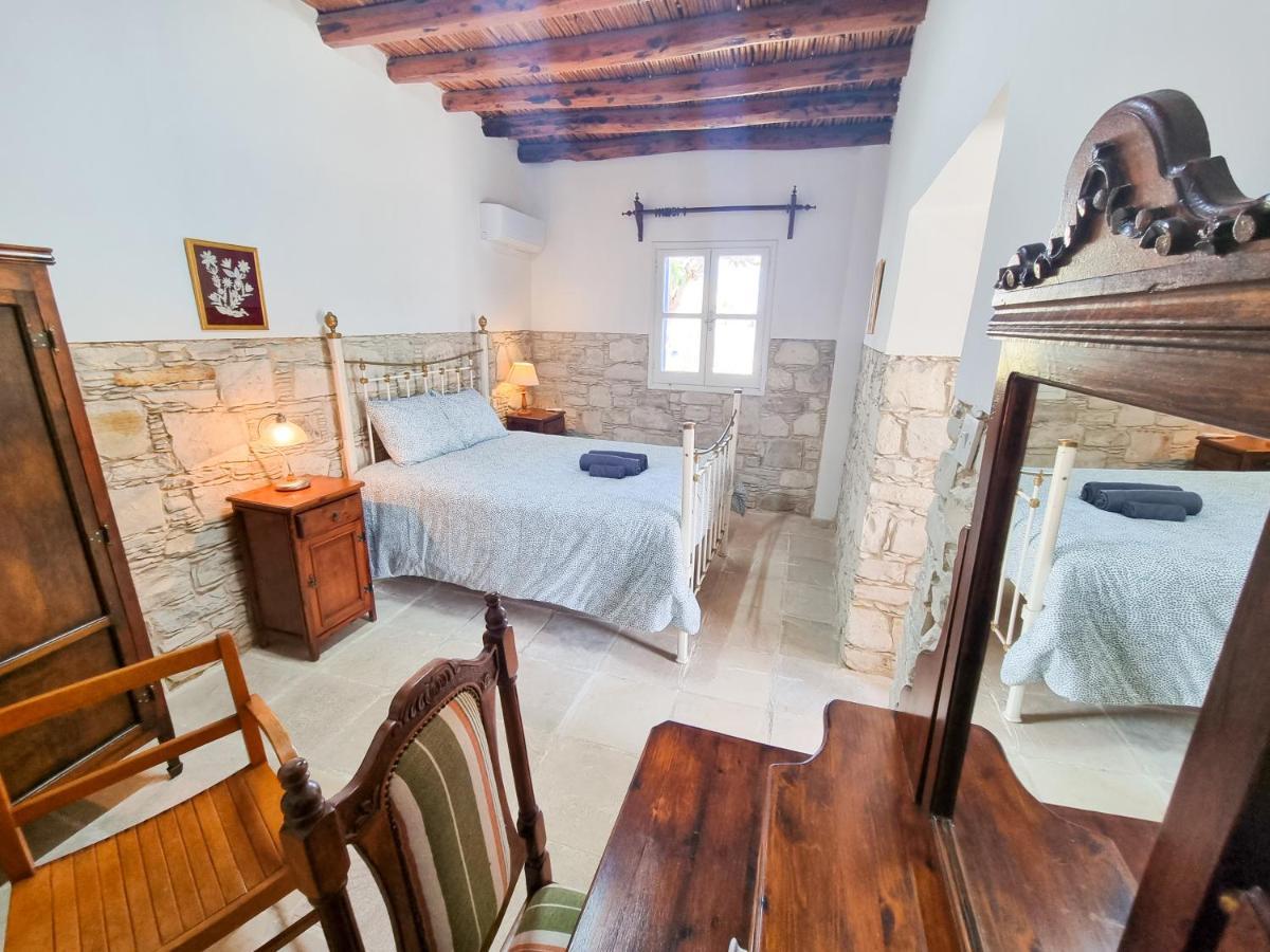 Athena'S Pool Oasis Apartment Skarinou Luaran gambar
