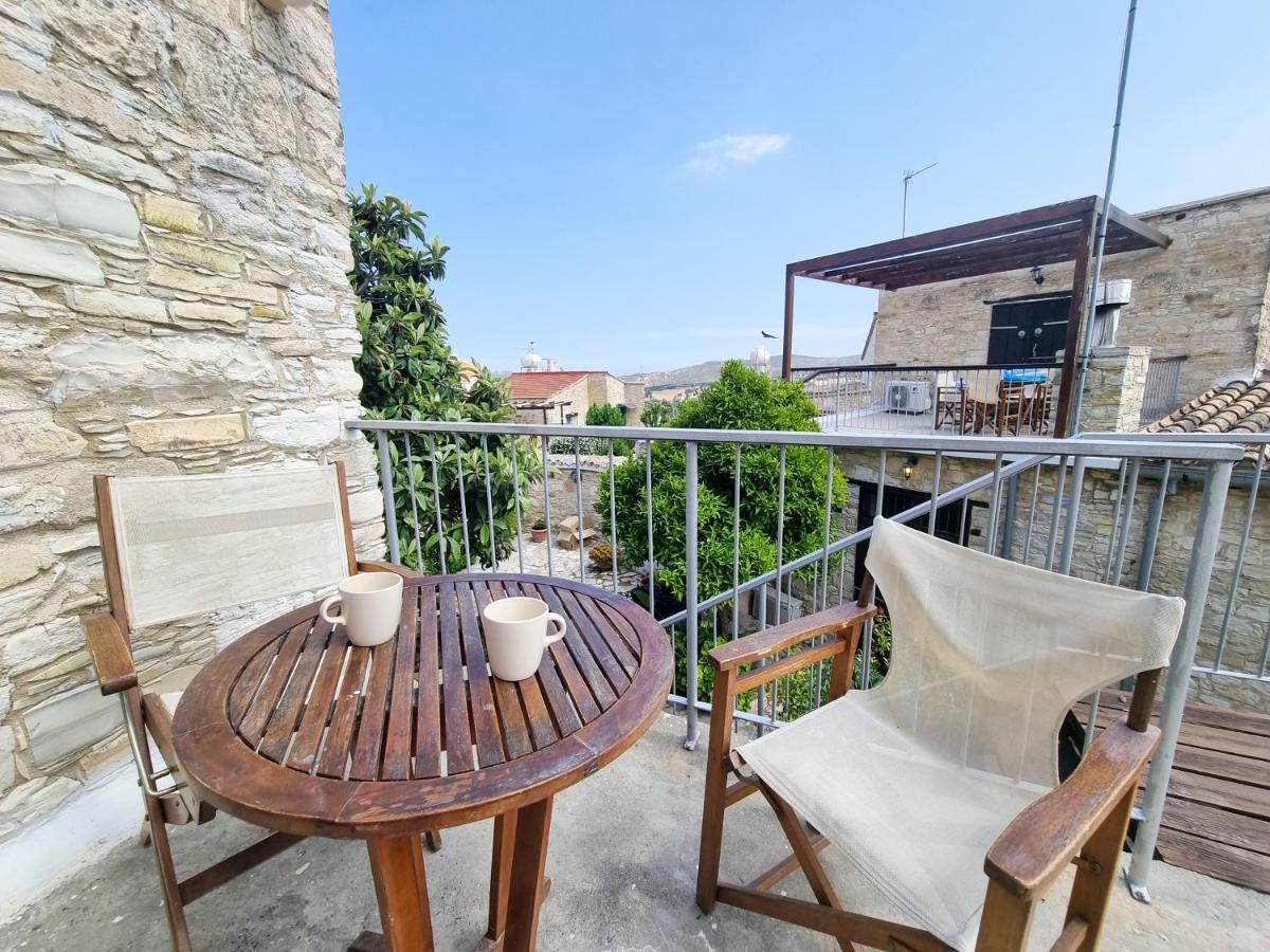 Athena'S Pool Oasis Apartment Skarinou Luaran gambar