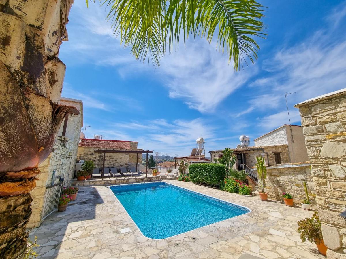 Athena'S Pool Oasis Apartment Skarinou Luaran gambar