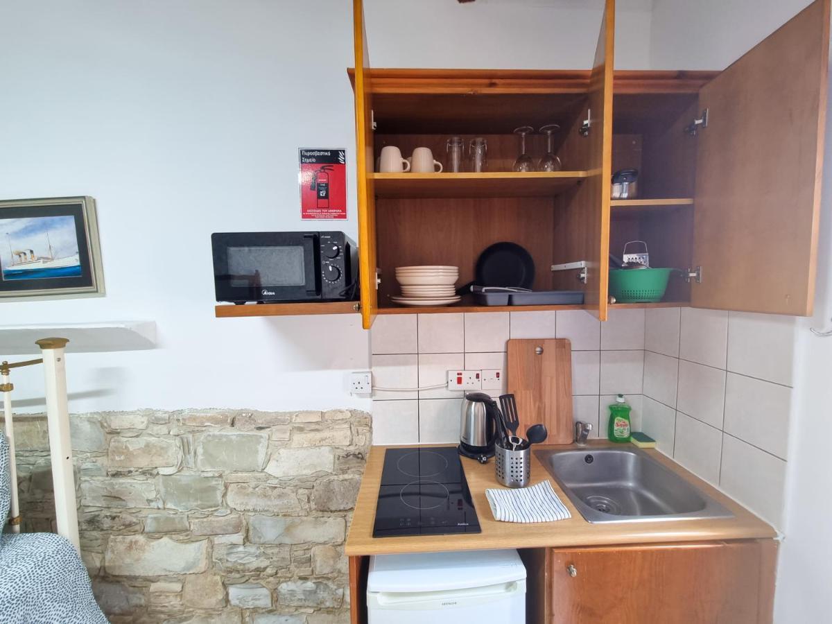Athena'S Pool Oasis Apartment Skarinou Luaran gambar