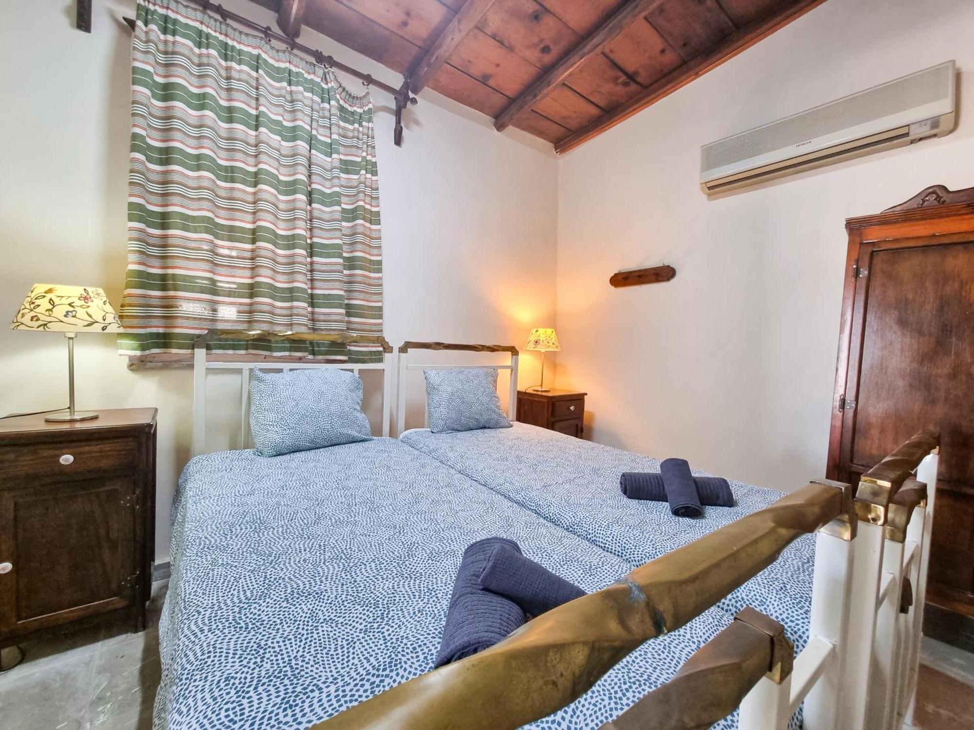 Athena'S Pool Oasis Apartment Skarinou Luaran gambar