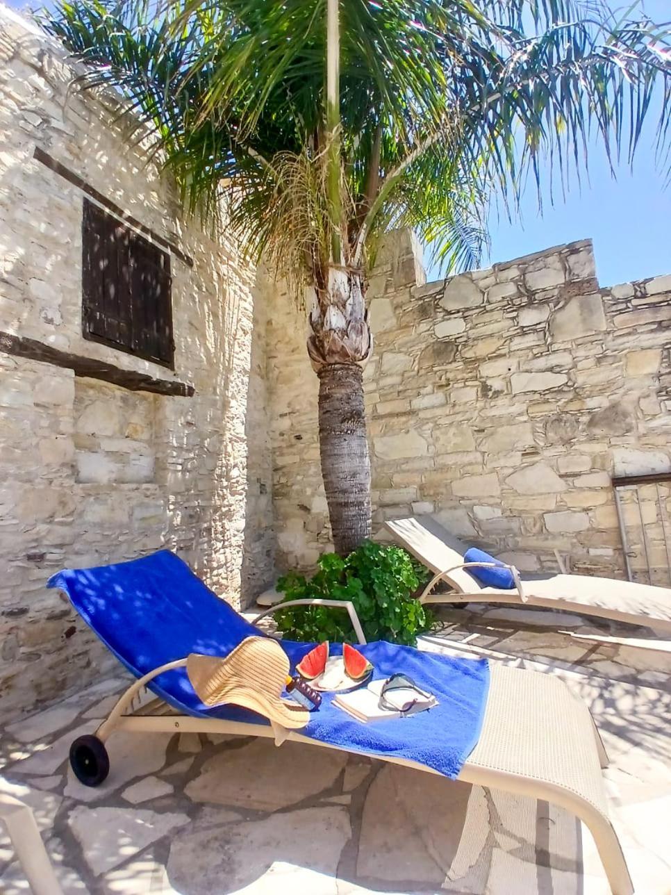 Athena'S Pool Oasis Apartment Skarinou Luaran gambar